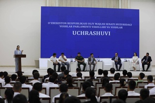 Представители Молодежного парламента при Сенате Олий Мажлиса Республики Узбекистан в рамках изучения в Навоийской области посетили ГП «Навоийуран»