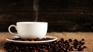 Қайси вақтда ичилган қаҳва соғлик учун хавфли саналади?