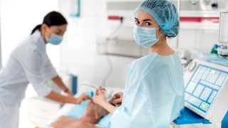 20 yil avval ishlab chiqarilgan dori COVID-19ni davolashda qoʻl keldi