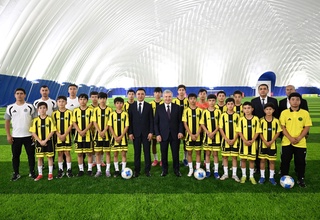 Президентимиз “Нефтчи” болалар футбол академиясига ташриф буюрди