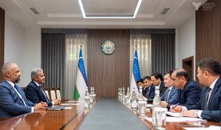 Обсуждены вопросы развития транспортного сотрудничества с Султанатом Оман