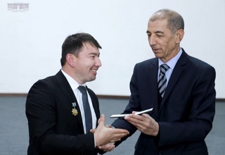 Президентга шеър ўқиган ғаллаороллик талаба Ёзувчилар уюшмасига қабул қилинди