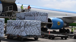 Shu oy oxirigacha Pfizer-BioNTech vaksinasidan 800 ming doza va Sinovac vaksinasidan 1,7 mln doza olib kelinadi