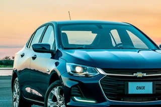 Апрель ойида қанча енгил автомобиль ишлаб чиқарилгани маълум қилинди