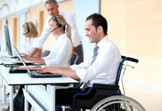Организациям, принявшим на работу лиц с инвалидностью, предоставят льготы