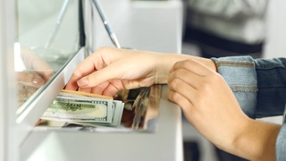 Ўзбекистонга 10 ойда келиб тушган пул ўтказмалари 12,6 миллиард долларни ташкил қилди