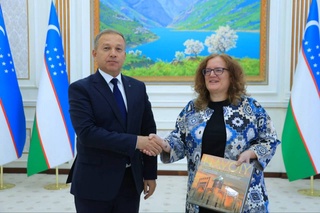 Хоким Навоийской области Нормат Турсунов принял постоянного координатора ООН в Узбекистане Сабину Махл и представителей организаций системы развития ООН на страновом уровне