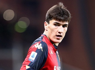 Элдор яна захирада қолди