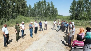 Пустующие земли в Мингбулаке выделяются малообеспеченным и безработным