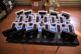 Наманганда  75 дона уяли алоқа воситаларини ноқонуний олиб кетаётган шахс ушланди