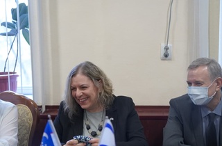 Исроил давлатининг Ўзбекистондаги элчиси “Ўзархив” агентлигига ташриф буюрди