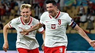 Роберт Левандовски усмирил «красную фурию»