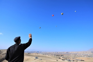 Бойсунда қизил конён ҳудуди бўйлаб ҳаво шарлари учирилмоқда