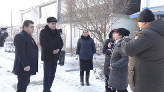 Тўрақўрғонда кимларга бепул палов ва кўмир тарқатиляпти?