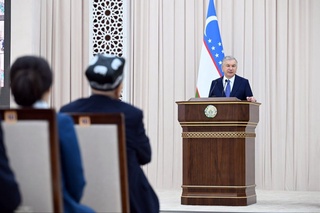 «Ҳозир жаҳондаги мураккаб шароитда ким инновация ва инвестиция жалб қилса, ўша ғолиб бўлаяпти» – Шавкат Мирзиёев