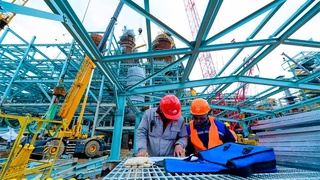 Jurnalistlar boshqaruv pulti bilan tanishdilar