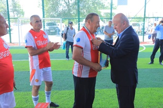 В Навоийской области прошли соревнования по мини-футболу среди представителей старшего поколения