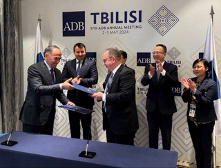 Ўзбекистон ва БОР ба аразиши 3,5 миллиард доллар меморандум имзо кард