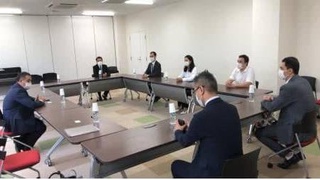 Посол Узбекистана в Японии провел встречу с президентом университета Хиросимы