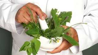 В Узбекистане устанавливается ответственность за нарушение законодательства в сфере народной медицины