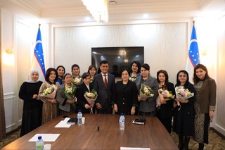 Журналист аёлларга уюшма совғаси топширилди