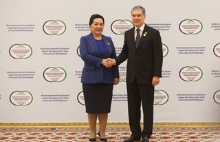 Өзбекстан Олий Мажлисінің делегациясы Түрікменстан Миллий Генгеши Халық Мәслихаты төрағасымен кездесті