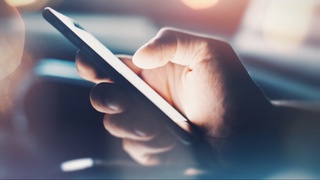 Niderlandiyadagi maktablarda smartfonlardan foydalanish bo'yicha taqiq kuchga kiradi