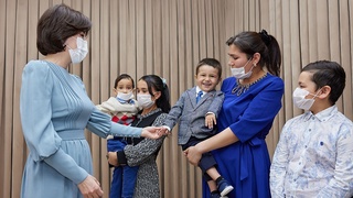 Зироат Мирзиёева посетила детский медицинский центр