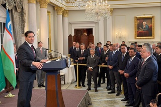 Вашингтон C5+1 платформасының 10 жылдығын атап өтуде