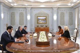 Президенти Ҷумҳурии Ӯзбекистон самтҳои афзалиятноки ҳамкориҳои гуногунҷанбаро бо Иттиҳоди Аврупо муайян кард