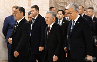 Өзбекстан Президенти ЖЕАЭК саммитинде қатнасты