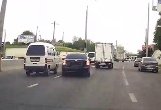 Тошкентда ЙПХдан қочганлар "Gentra"да нечта автомобилни шикастлагани маълум қилинди