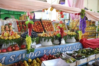 На всех продуктовых рынках Ташкента организованы ярмарки со специальными праздничными скидками