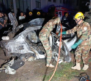 В Намангане Nexia-3 выехала с дороги и врезалась в дерево - водитель погиб на месте