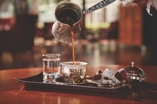 Turk qahvasining o‘ziga xosligi nimada?