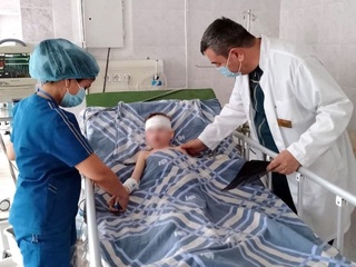 5 жасар балаға  ота жасау практикасы  сәтті өтті