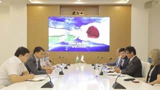 В столичном хокимияте состоялась встреча с руководством Японского цифрового университета в Ташкенте