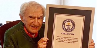 100 ёшли шифокор узоқ умр кўриш сирлари билан ўртоқлашди