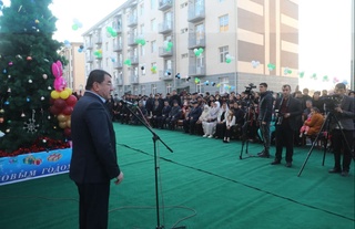 Тўра Боболов: Республикадаги энг арзон уйлар Сурхондарёда бўлиши керак 