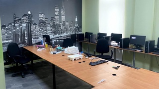 "Сall-марказ"да 18.000 нафардан зиёд жабрланувчиларни алдаган кибержиноятчилар тўдаси қўлга олинди