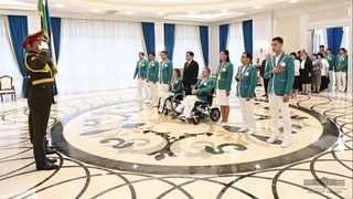 Шавкат Мирзиёев паралимпиячи спортчиларимиз билан учрашув ўтказмоқда