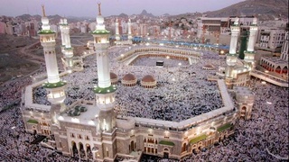 Саудияликлар Қурбон ҳайити намозини масжидларда ўқишлари мумкин