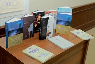 Таълим масканларига 6500 дона китоб топширилди