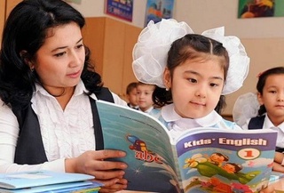 В некоторых школах Узбекистана будет введена практика обучения предметам на иностранном языке
