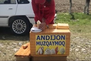 Санэпидкомитет предупредил о возможных опасностях, связанных с покупкой мороженого у придорожных торговцев