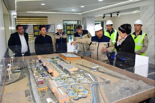 Представители Министерства горнодобывающей промышленности и геологии посетили навоийский комбинат