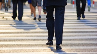 Госслужащие на 10 дней откажутся от автомобилей