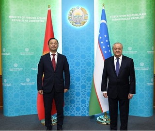 Ўзбекистон ва Қирғизистон ташқи ишлар вазирлари Тошкентда ўтказилган учрашув якунлари бўйича Қўшма баёнот қабул қилди