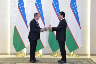 Министр иностранных дел Узбекистана принял верительные грамоты первого посла Мальты в нашей стране