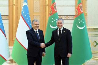 President Shavkat Mirziyoyev meets with the Chairman of the Halk Maslakhaty of the Milli Gengesh of Turkmenistan Gurbanguly Berdimuhamedov